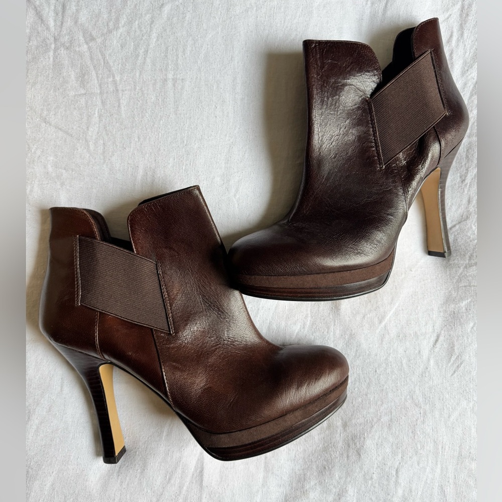 Nine West: Stacked (platform) high heel Ankle Boots in Chic, Brown Leather (9)